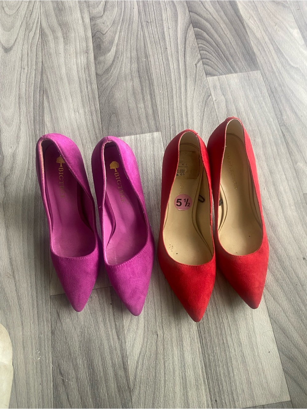 Women’s Pointed Suede Pumps in Pink and Red